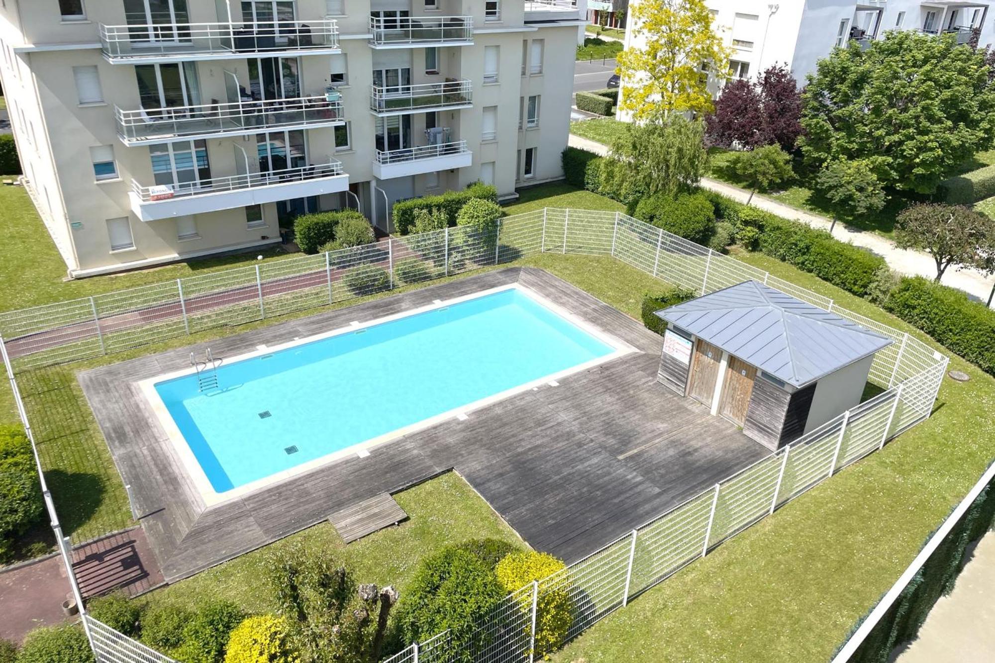 Le Rooftop - Terrasse - Parking - Piscine * Caen